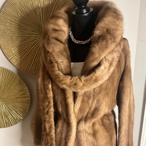 **Vintage Genuine Mink Coat with Fur Belt** - Picture 2 of 9